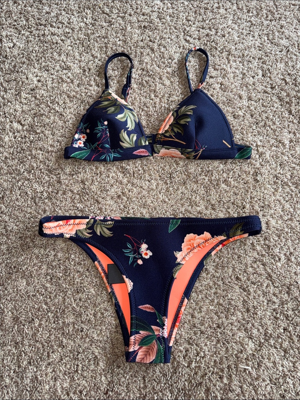 Triangl navy blue floral neoprene bikini top size small medium bottom